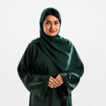 عباية نسائية أنيقة وبسيطة