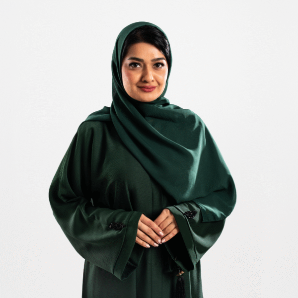 عباية نسائية أنيقة وبسيطة